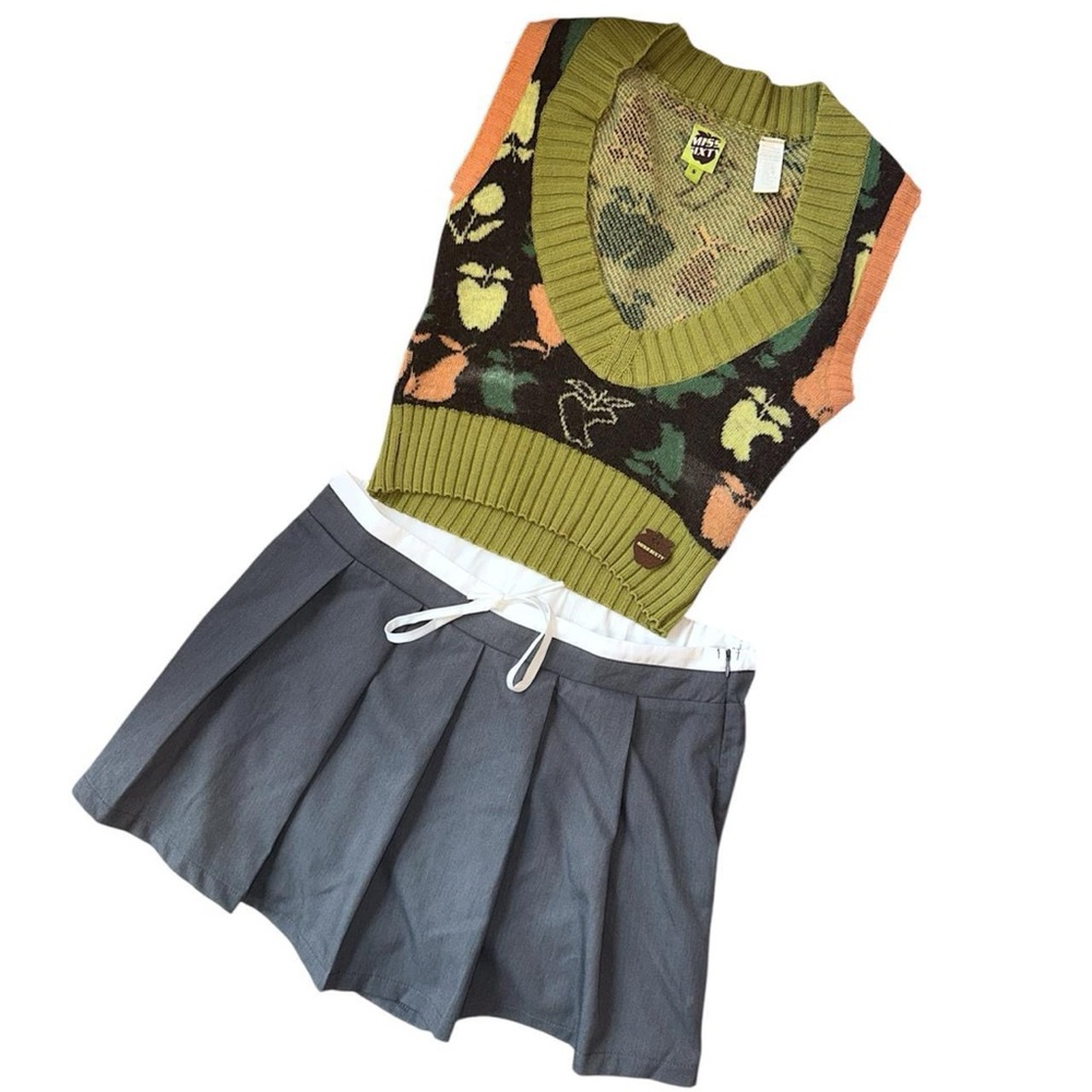 Haute Monde Elegant Gray Skort